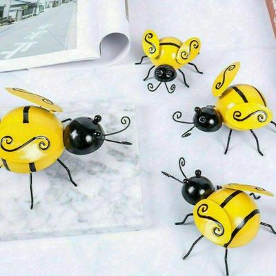 4 Adet/Takım Duvar Dekoratif Metal Bumble Bee İç Mekan Bahçe Ev Partisi Kafe Bar Vintage Süsler Koleksiyonu Hediye