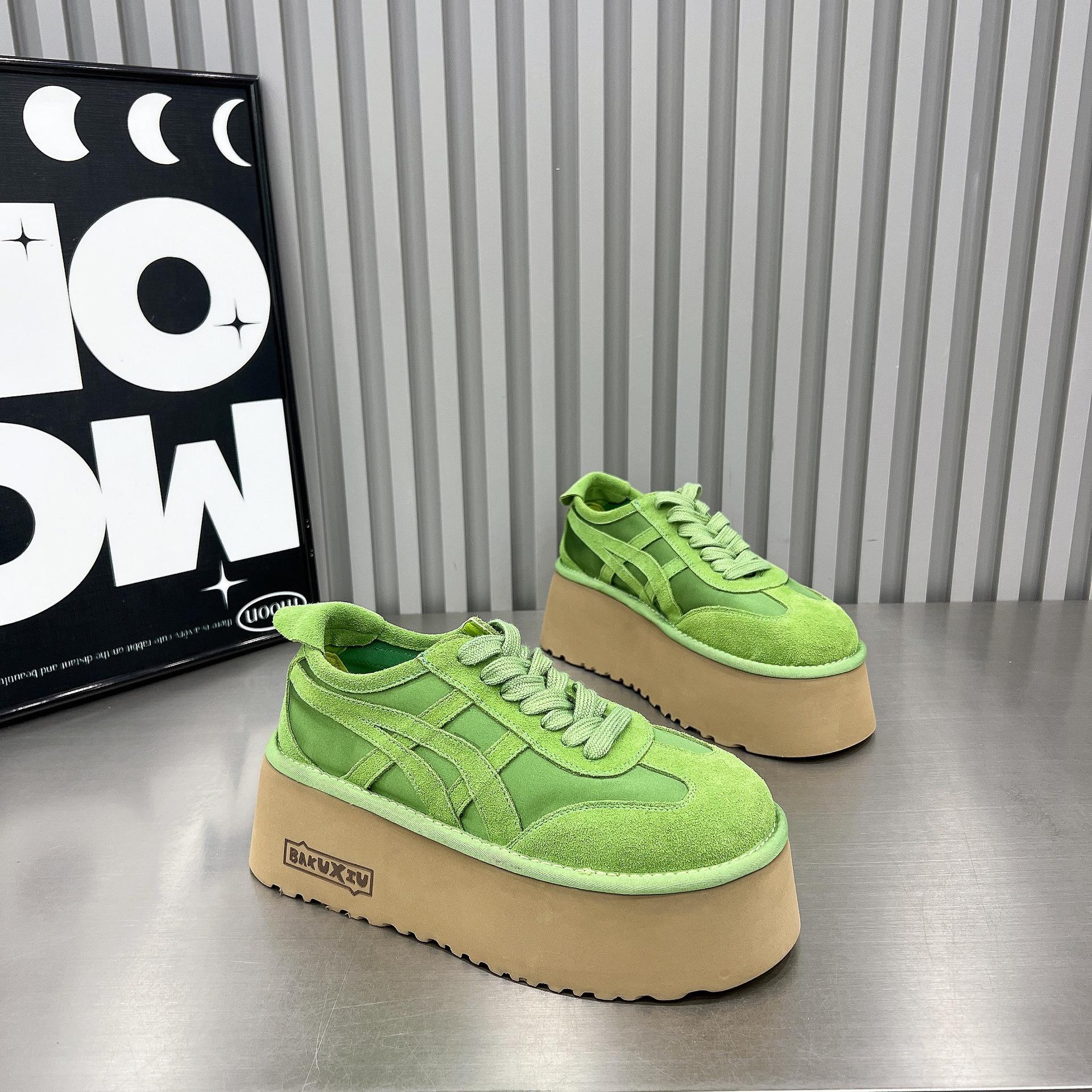 

Thick-soled heightening board shoes women s design emotion training shoes 2025 spring new leisure sports bread shoes low-top single shoes 40 зелёный