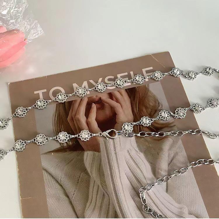 Fashionable Silvery Butterfly Belts for Woman 110cm Smooth Metal Chain Belts Summer Dress Belts