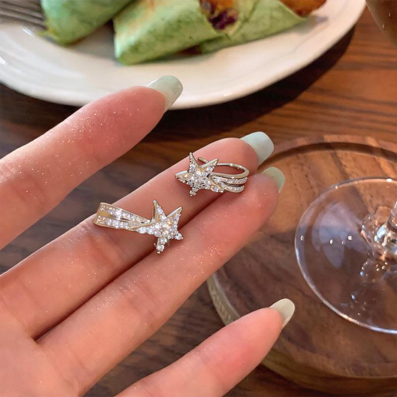 High-End Cubic Zirconia Star Ear Cuff - Versatile, Elegant, Simple, Exquisite Geometric Earring