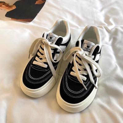 Retro schwarze Canvas-Schuhe Damen Herbst neue Nischendesign Studenten vielseitige Board-Schuhe Damen Tide