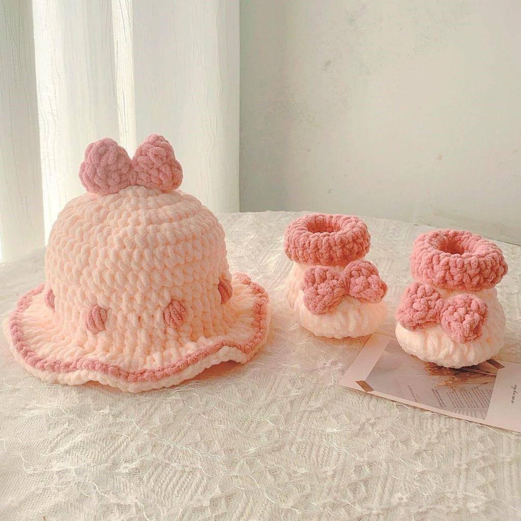 Little Prince Wool Hat & Pig DIY Crochet Baby Shoes Gift Set
