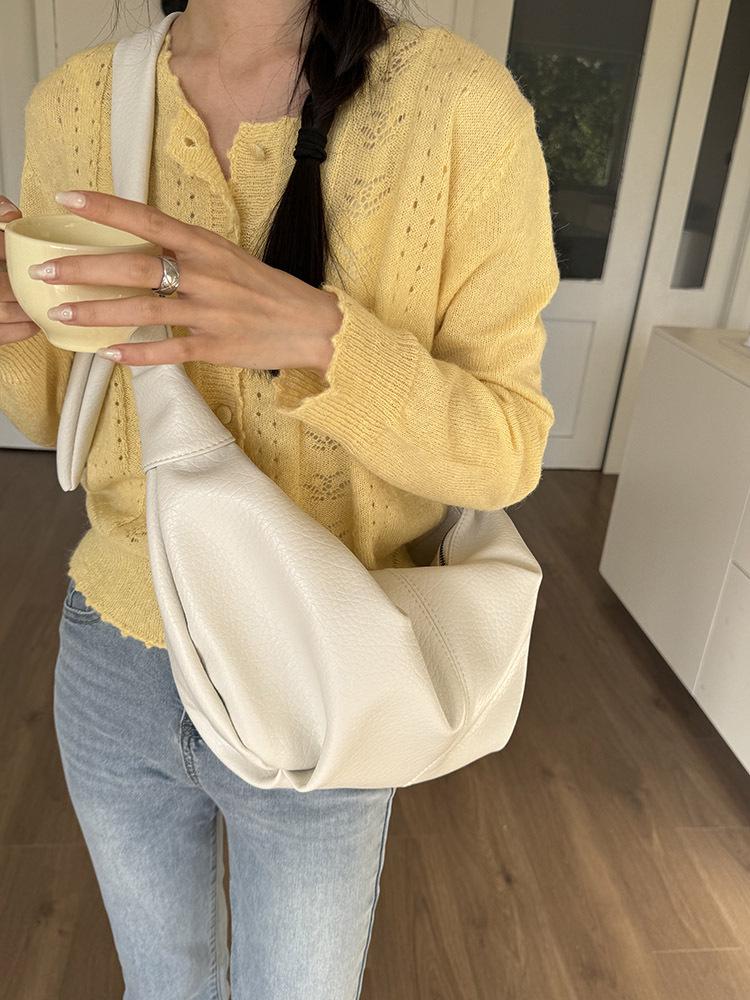Korean Large-Capacity Retro Pleated Leather Dumpling Bag - Casual, Versatile Shoulder/Crossbody Bag