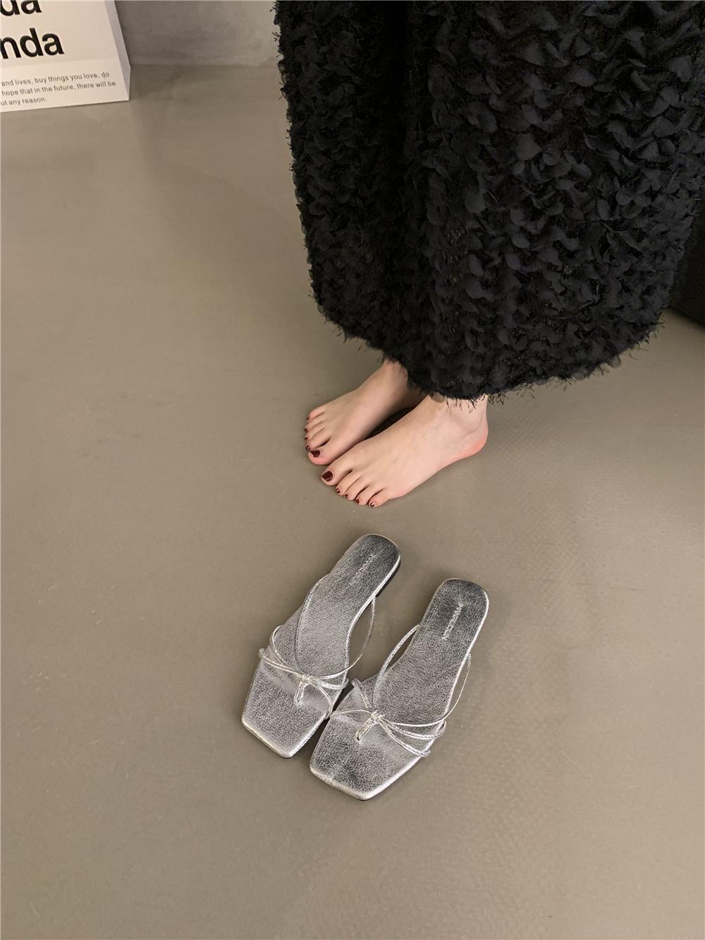 

М які шкіряні шльопанці з відкритим носком для жінок, нові сандалі-в єтнамки на плоскій підошві для пляжу, як у інтернет-знаменитостей 38