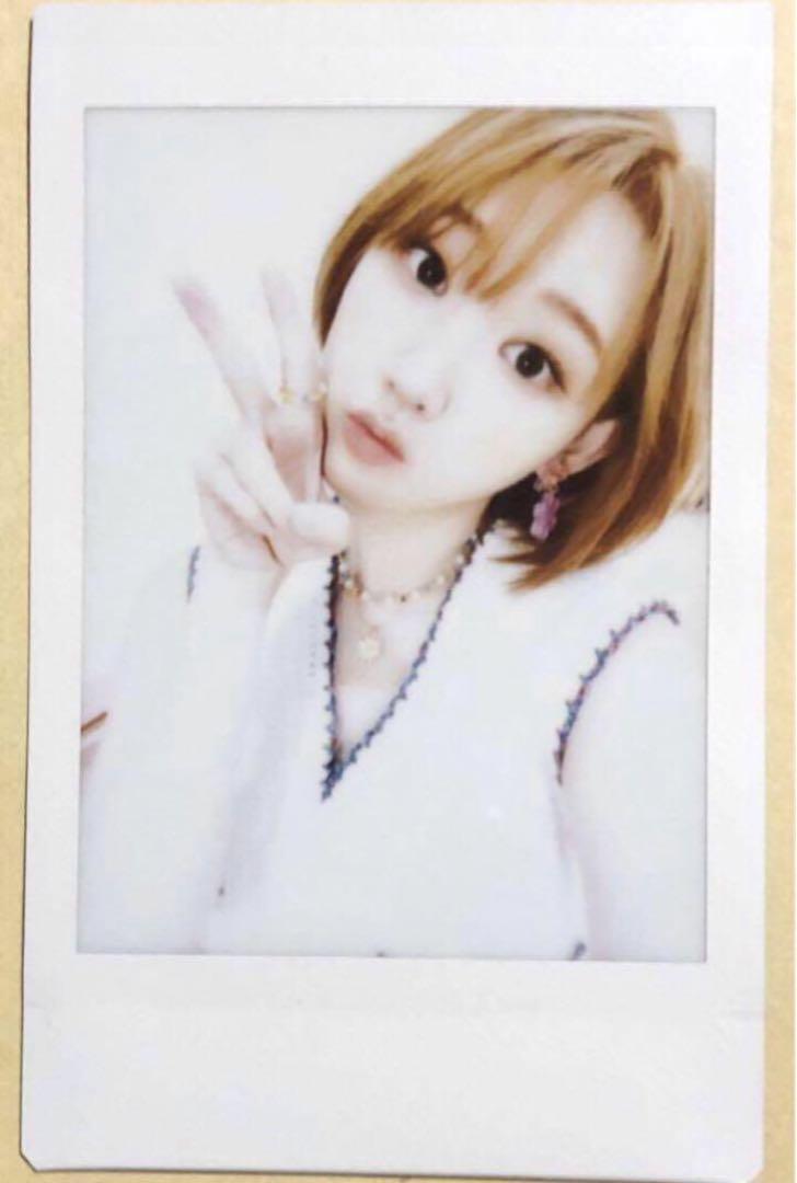 

[USED] Weeekly Holiday Tower Records Cheki Trading Card Jiyoon JIYOON