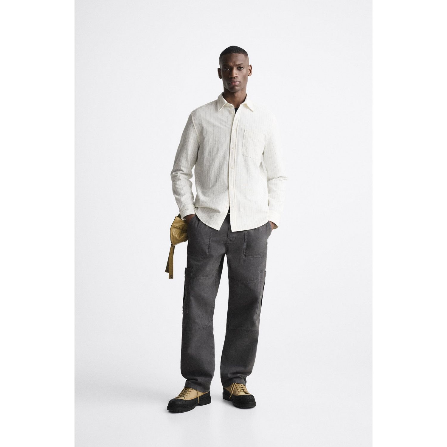 

TEXTURED STRETCH SHIRT