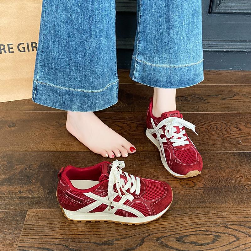 Lightweight soft-soled breathable sports shoes women's spring and summer popular Forrest Gump shoes are not tired of feet versatile casual shoes run