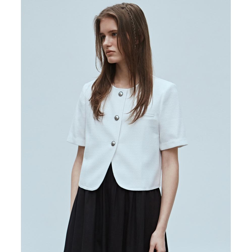 

NICKNICOLE CARRISS CROP JACKETIVORY