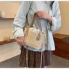 Ins Grass Woven Handtasche Sommer Neue Casual Vacation Damen Gemüsekorb Umhängetasche Kontrastfarbe Messenger Bag Damentasche