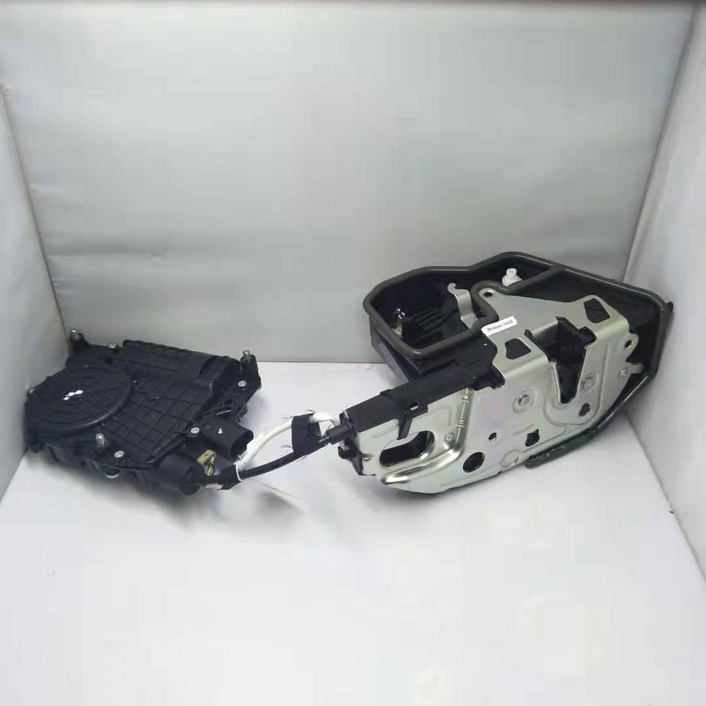 BMW 5 & 7 Series F10/F11/F01/F02 Central Door Lock Assembly, Left & Right Full Set