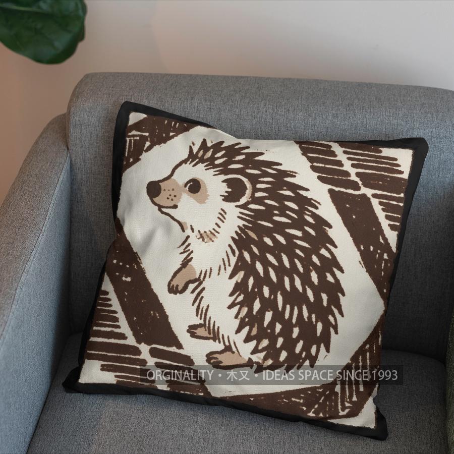 2D Cute Hedgehog Design Pillow For Home Decor Pattern Cushion Cover Suitable For Sofa Bedroom Car Pillow Cover
