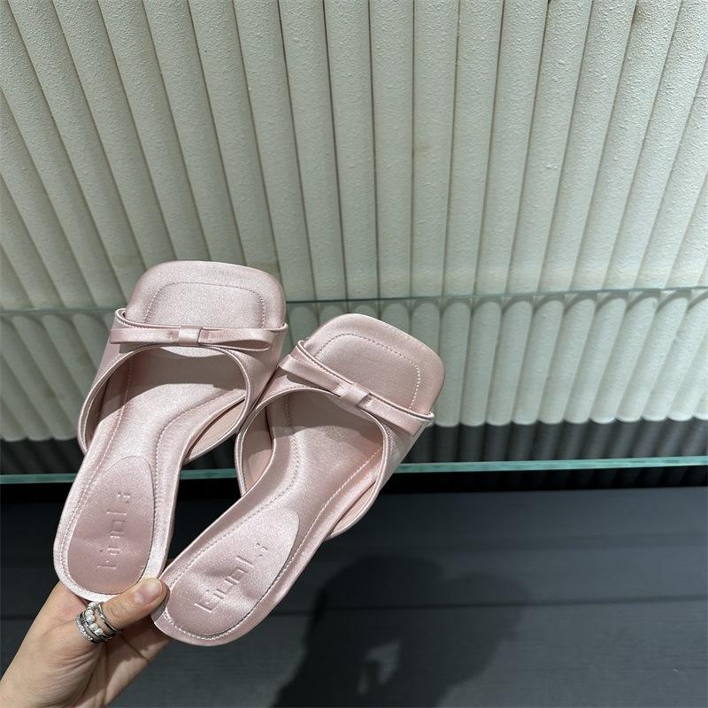 

2025 spring and autumn new French square women s shoes with bow decoration open-toed empty sandals women 40 розовый
