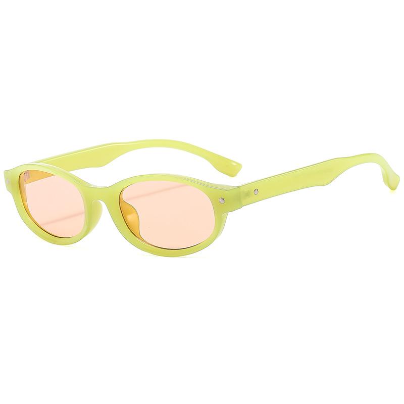 

Small Classic Oval Sun Glasses Glasses Ladies Trendy Shades UV400 Trending Men Rivets Decorative Sun Eyeglasses as picture