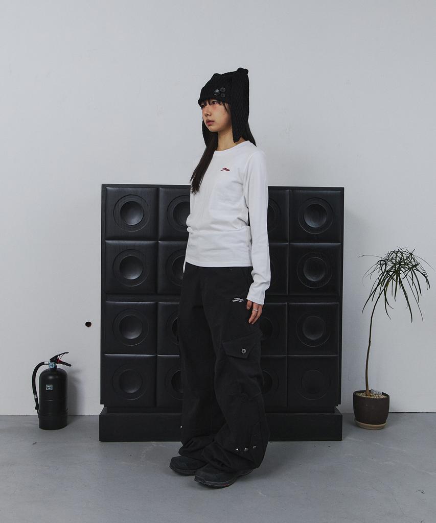 Tansanmageunesyum Button Rabbit Beanie (Black)