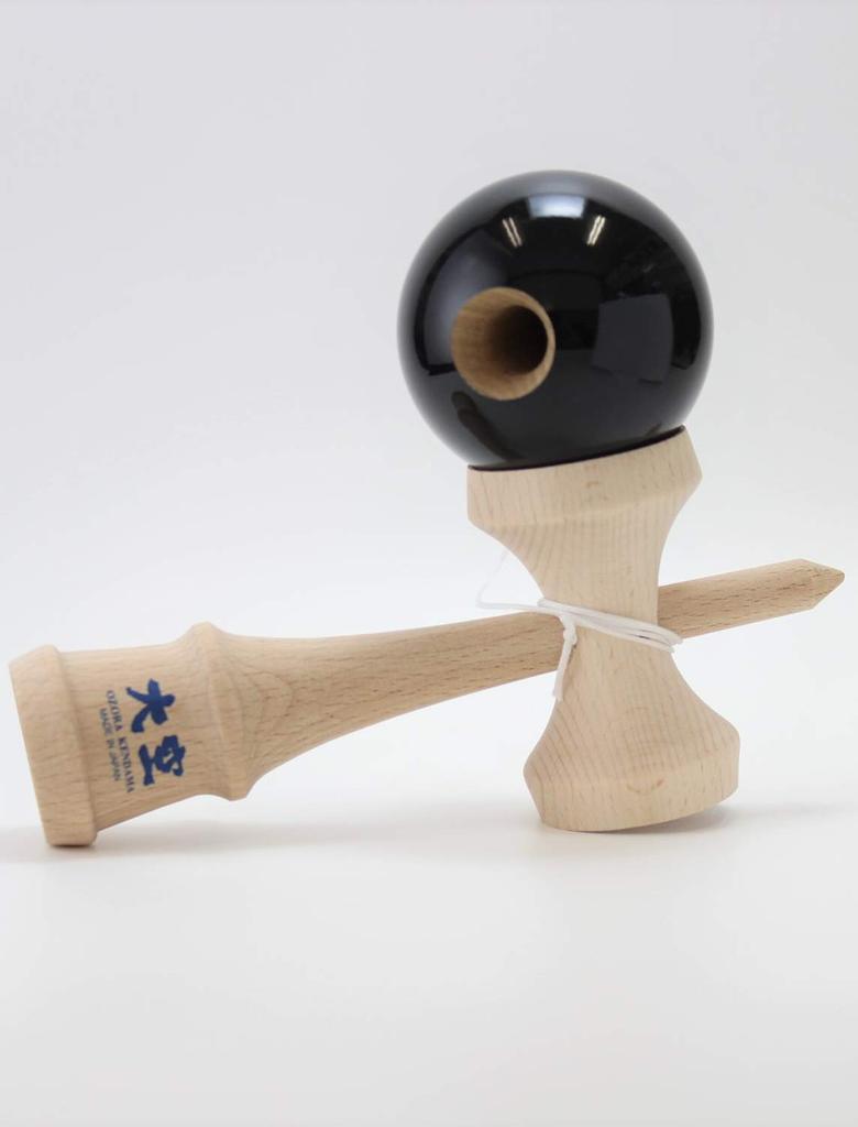 Japan Kendama Association Certified New Competitive Kendama "Ozora" Single Color Black Domestic Product (OZORA KENDAMA)