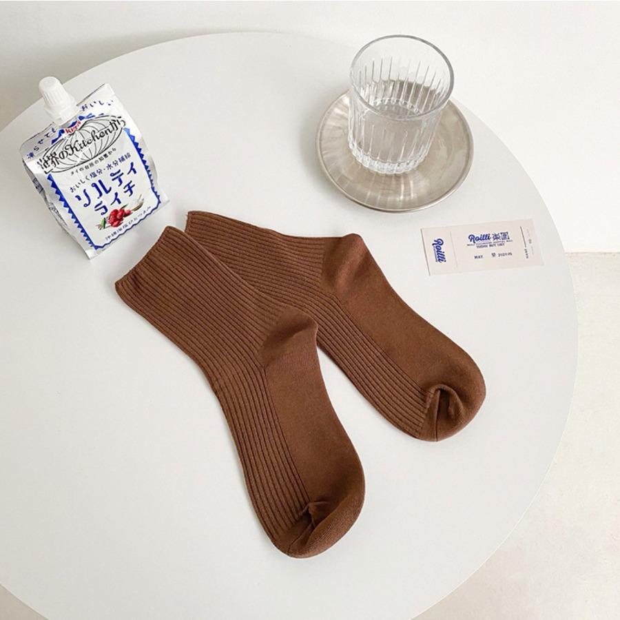 2 Pairs Of New Japanese Socks Set Solid Color Women's Casual Cotton Socks Autumn Simple Women's Medium Length Socks