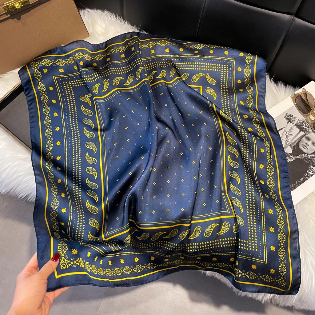 Neue 70*70cm Silk Satin Haar Schal Frauen Taschentuch Gedruckt Weibliche Quadratischen Kopf Bandana Kleinen Hals Schalldämpfer hijab Dame Mädchen