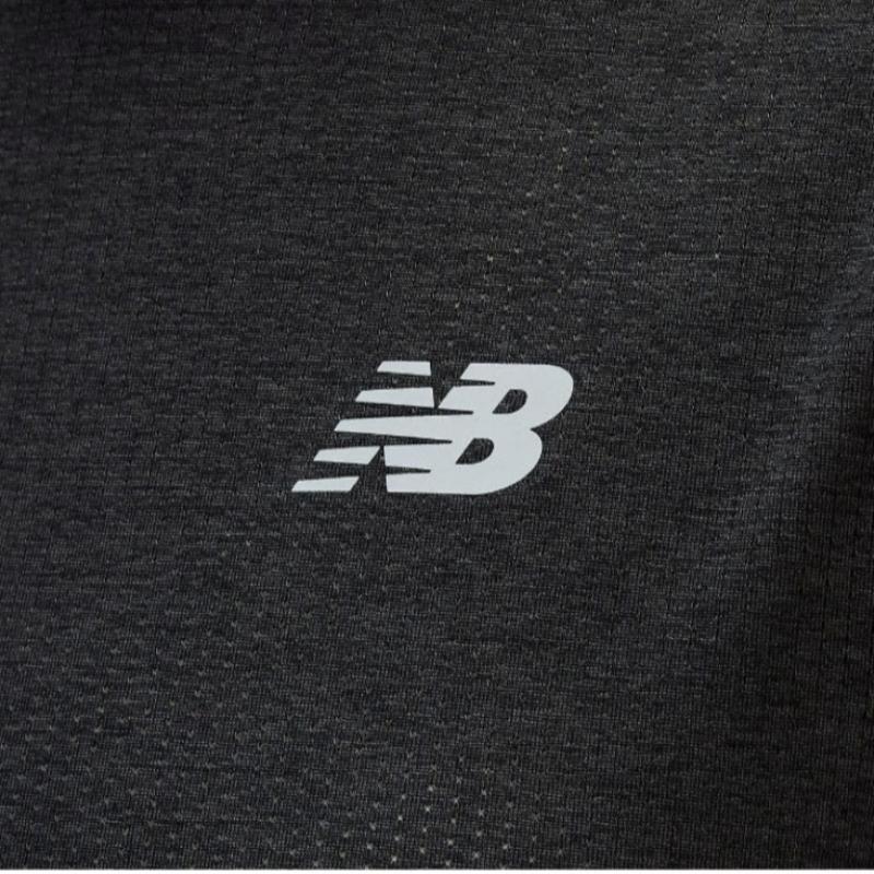 New Balance Tee Kqj Nbnee2p232 19 Athlétisme Féminin Tee à Manches Courtes de Running