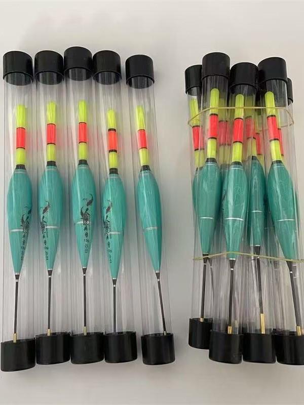 High-Sensitivity Color-Changing Electronic Fishing Float for Day/Night - Luminous, Thickened, Eye-Catching Design for Crucian Carp and Big Fish