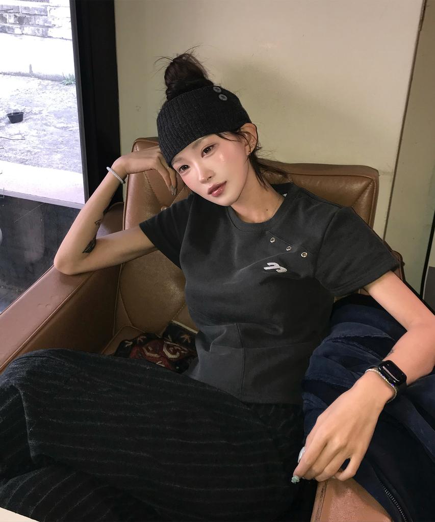 Tansanmageunesyum Songi Songi X Carbonated Cut-Out Eyelet T-Shirt (Charcoal)