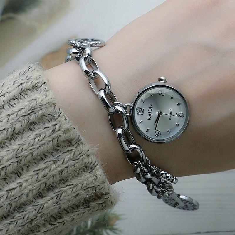 

Новый браслет в минималистичном стиле Женские кварцевые часы Модный дизайн с маленьким диском Роскошные ювелирные изделия Женские часы Дропшиппинг Montre