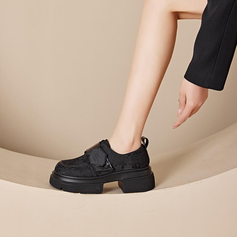 

3222 small size casual shoes women s, Korean version of thick-soled inner heightening loafers women s Velcro floral embroidery women s shoes 39