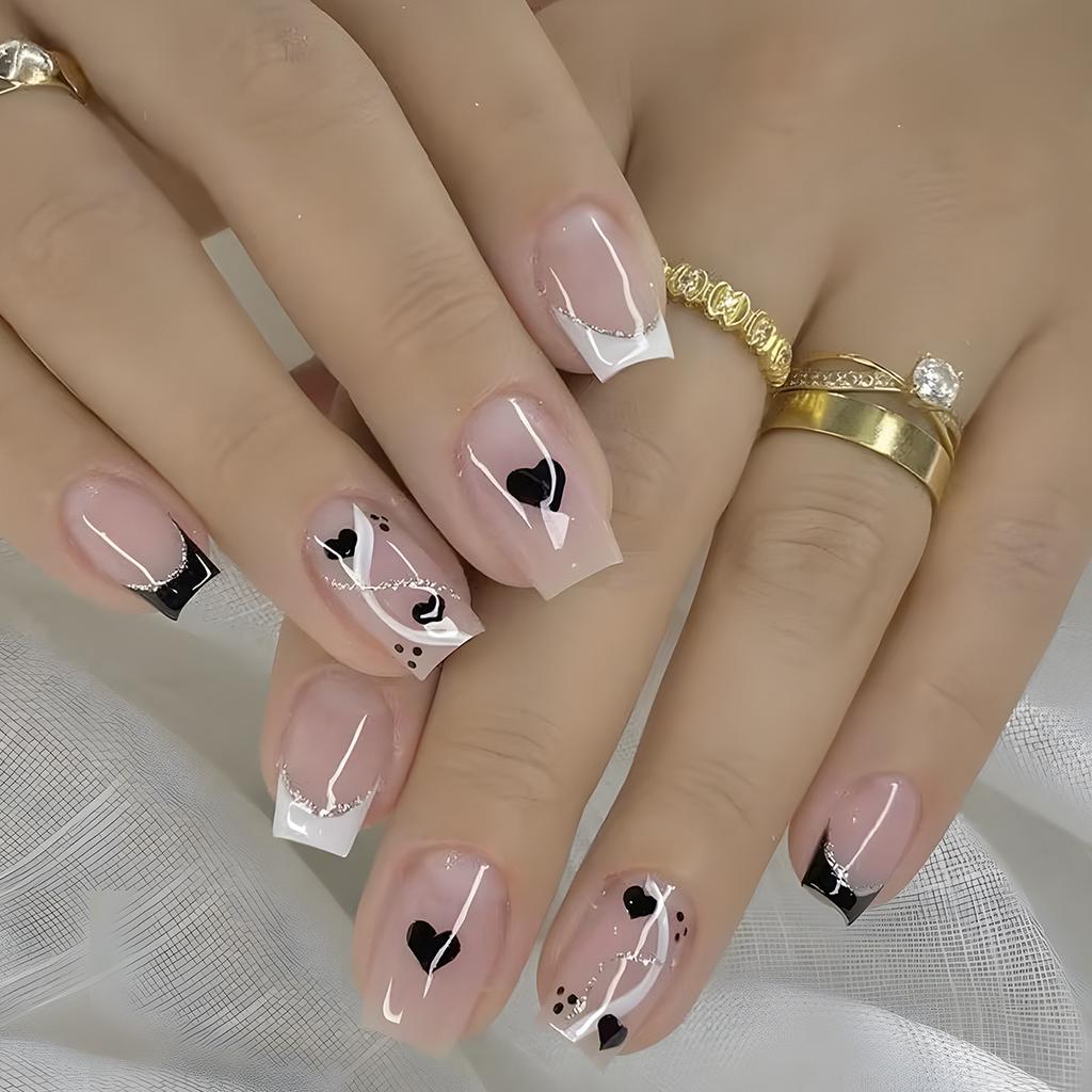 Wearable Valentine's Day Style Short Square Fake Nail Patch Nail Black Heartshaped Wearable Nail Fashionable Nail Art Nail Plate