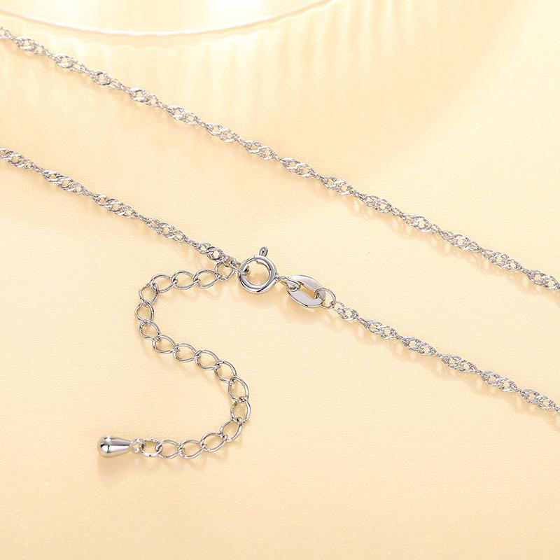 Fashion Box Chain Cross Chain Water Wave Chain Snake Bone Chain Melon Seed Chain Lip Chain Accessories Women'S Collarbone Chain