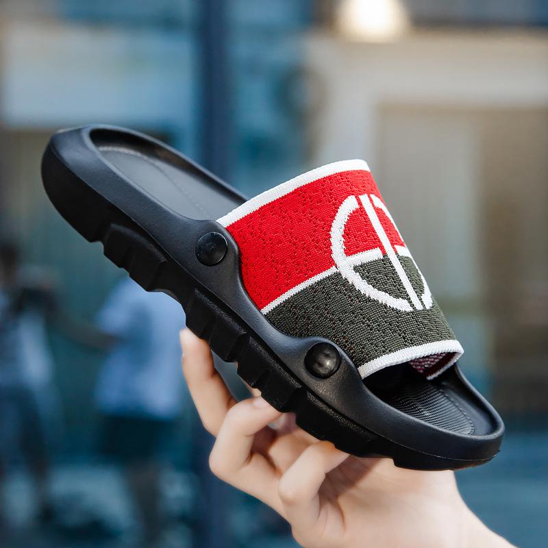 Außenhandel Herren Sommerbekleidung vielseitige neue Zuhause Freizeit weiche Sohle Herren Ein-Wort Strand coole Slipper