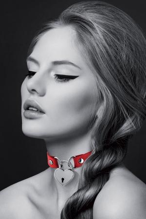 

Колье с замком в виде красного сердца - Bijoux Pour Toi TU прозрачный
