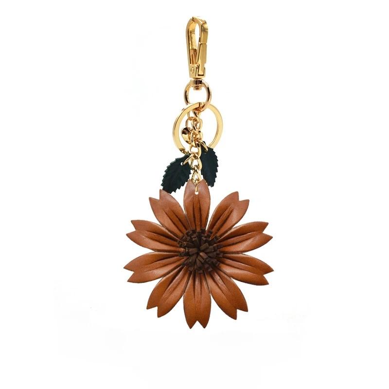 Handmade Leather Daisies Nordic Ins Flower Three-dimensional Bag Pendant Cowhide Pendant Car Keychain Handbook Bookmark