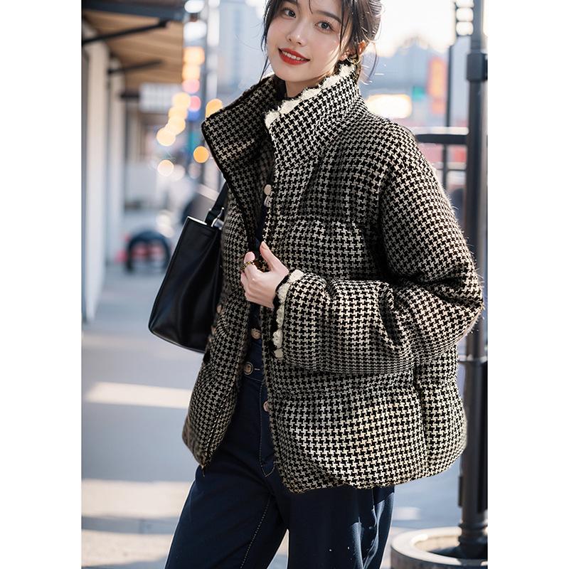 Autumn and winter classic new Qiandongge warm and thin design sense white duck down stand-up collar down bread clothes