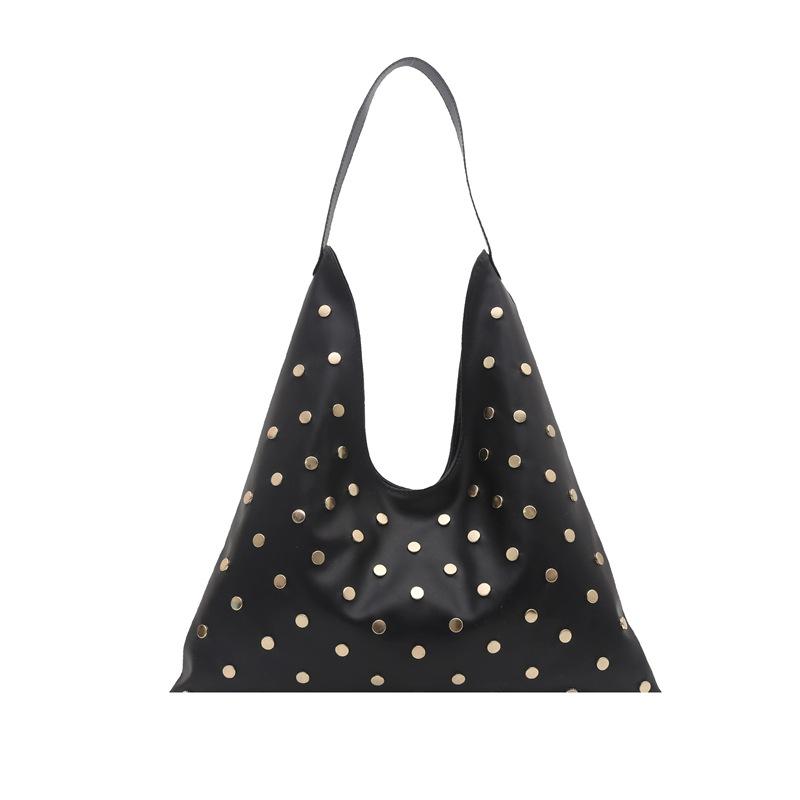 

New stylish and simple shoulder bag trendy rivet personalized underarm bag niche design handbag чёрный