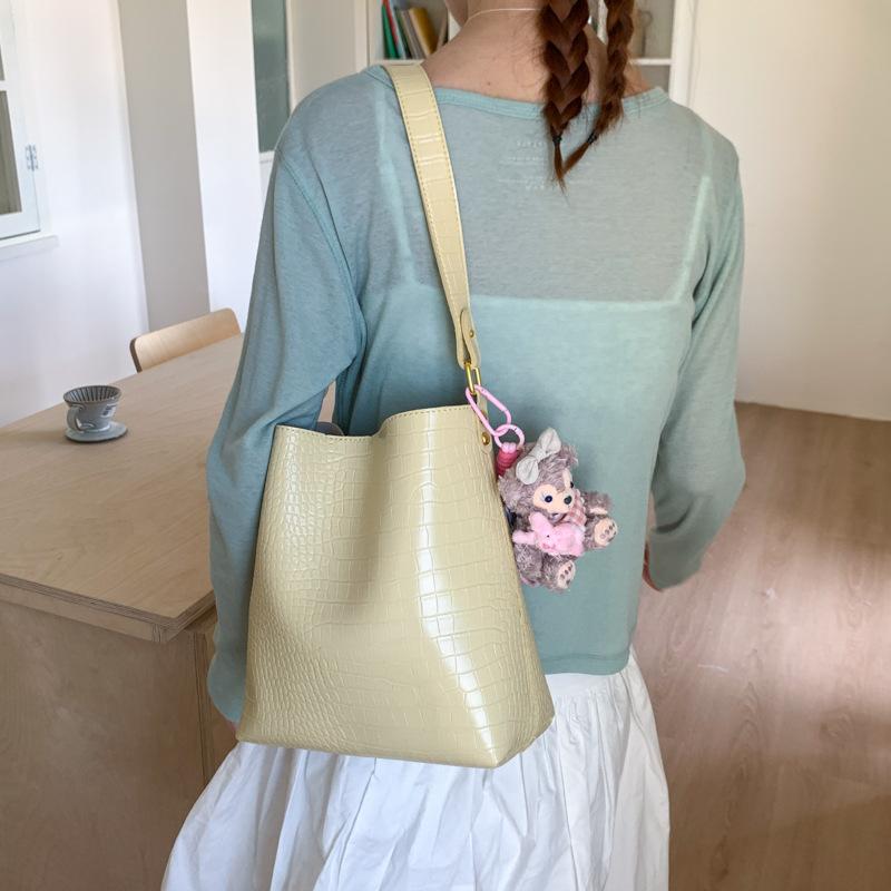 Fashion Large-capacity Bag Women's New Shoulder Messenger Bag