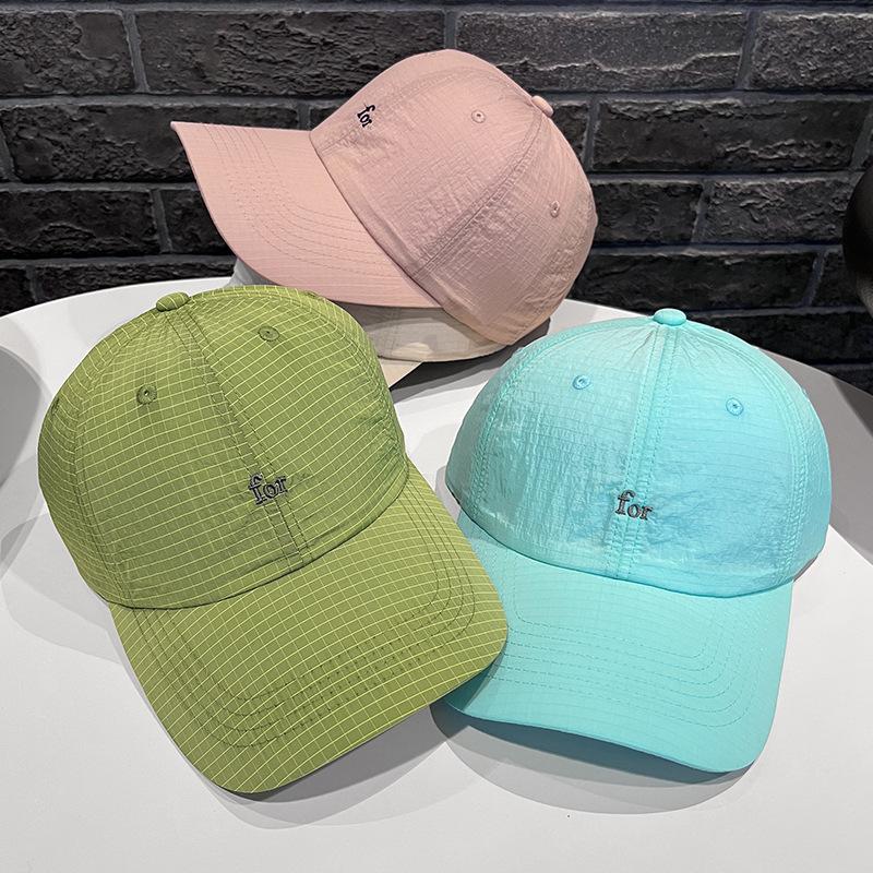 Spring New Embroidered Alphabet Baseball Caps for Men and Women, Soft Top Curved Brim To Show the Face, Small Quick-drying Peaked Cap