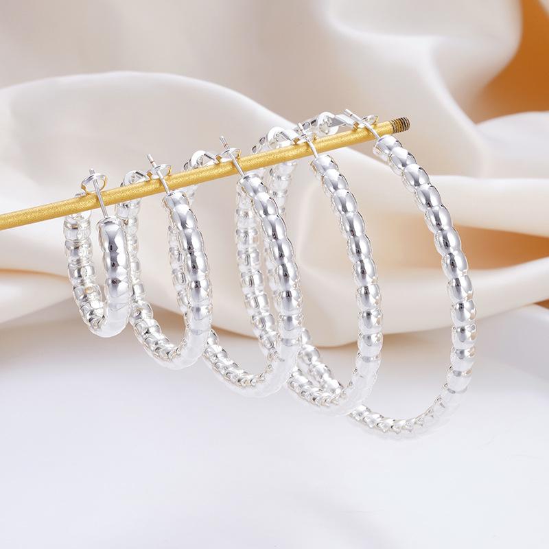 Trendy European and American Beaded Large Hoop Earrings in Yellow Brass - High-End, Light Luxury Fashion for Women, Available in Gold and Silver