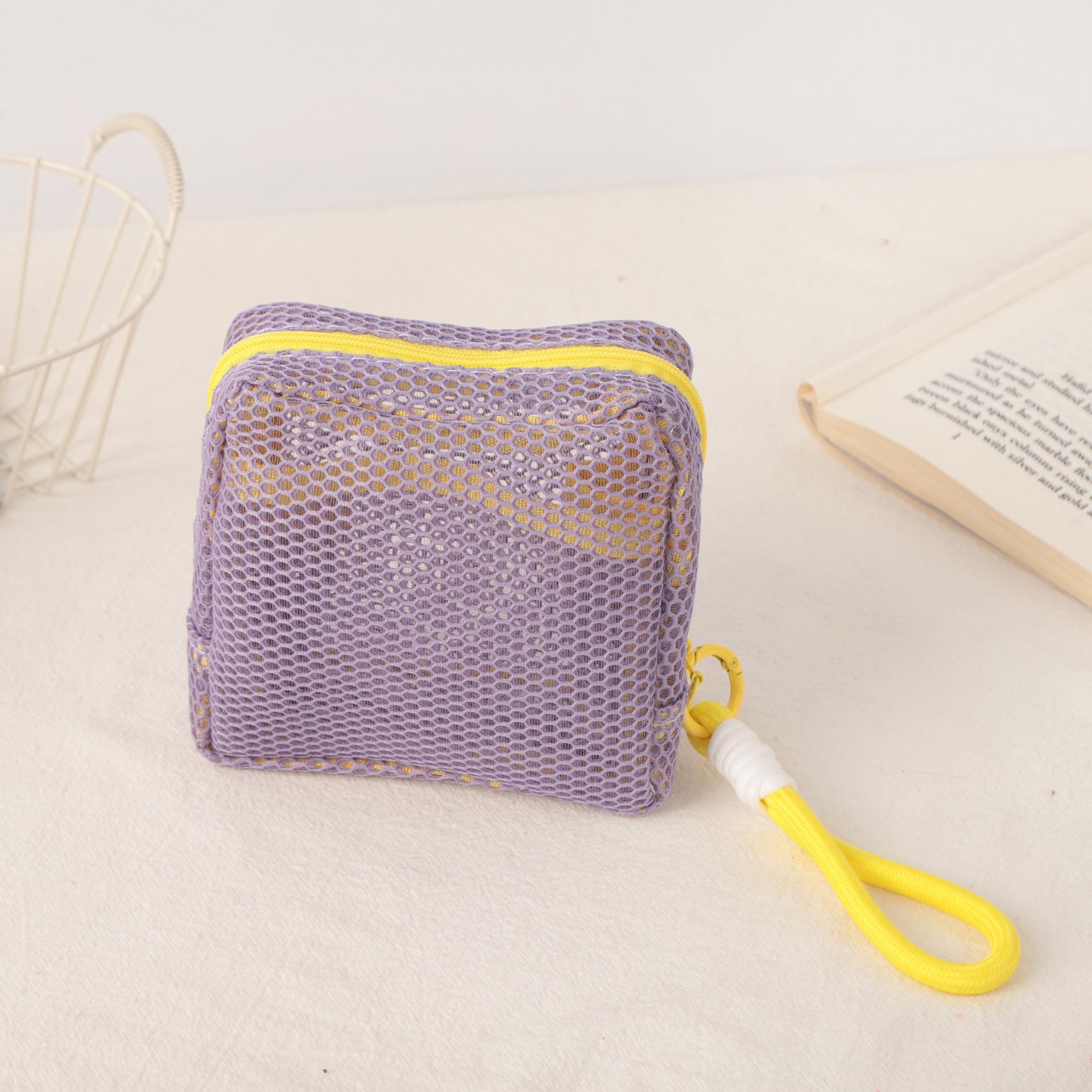 

Stylish Lightweight Mesh Cosmetic Bag, Portable Square Cosmetic Storage Bag with Zipper, Multi-purpose Sundries Storage Bag 13x13x5CM фиолетовый