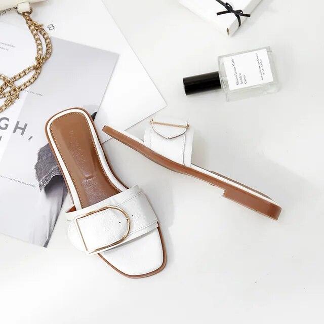 Pantoufles d'été en cuir à bout carré pour femmes, tongs plates de styliste, sandales de luxe, chaussures pour femmes