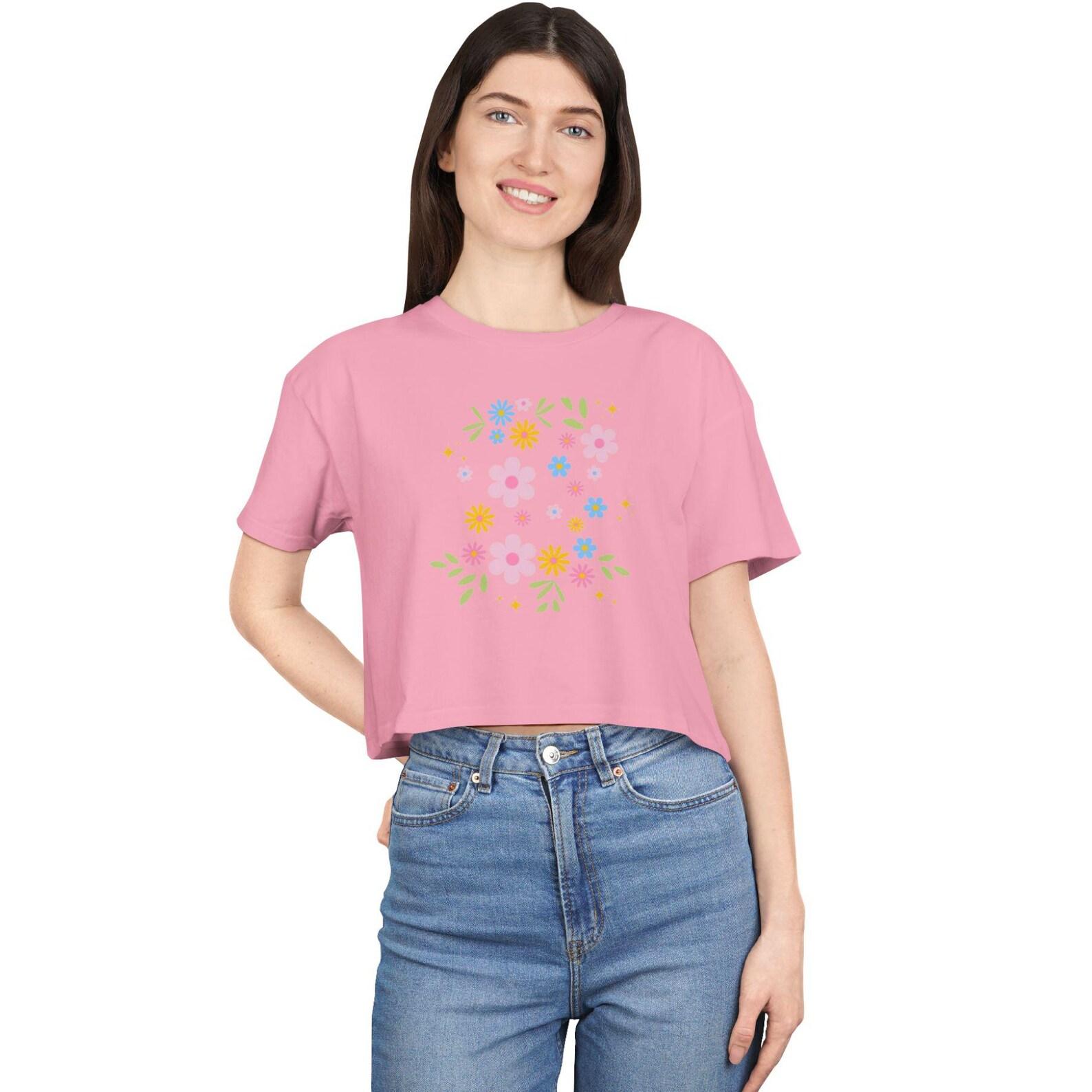 Pastel Wildflower Bouquet Crop Tee | Floral Spring Shirt M
