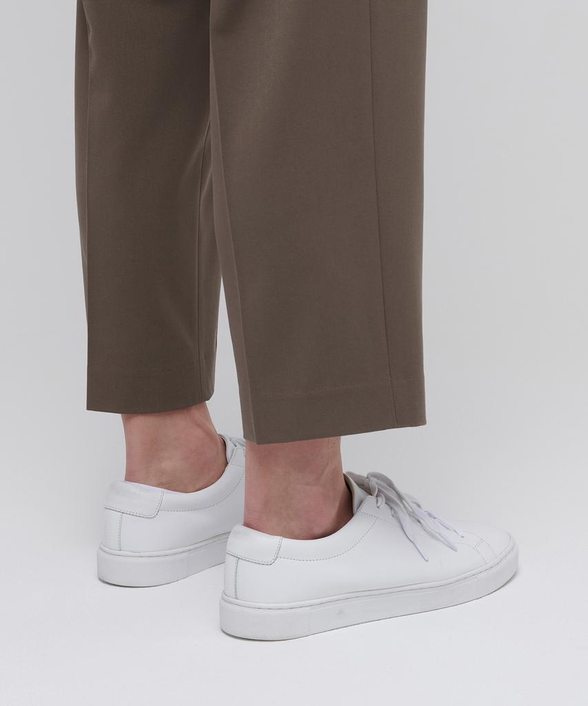 Musinsa Standard Loose Tapered Hidden Banding Crop Slacks [Light Brown]