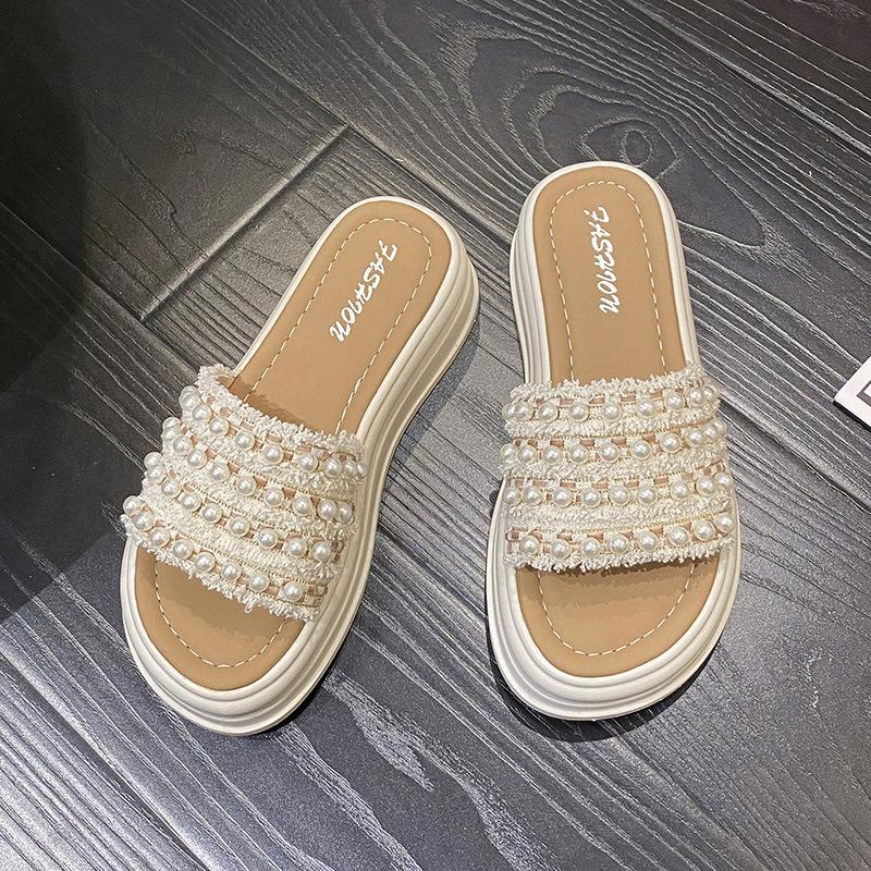 

Cool slippers women s summer wear 2025 new thick-soled beach sandals fashionable women s pregnant women s small fragrant style one-word drag 35 бежевый