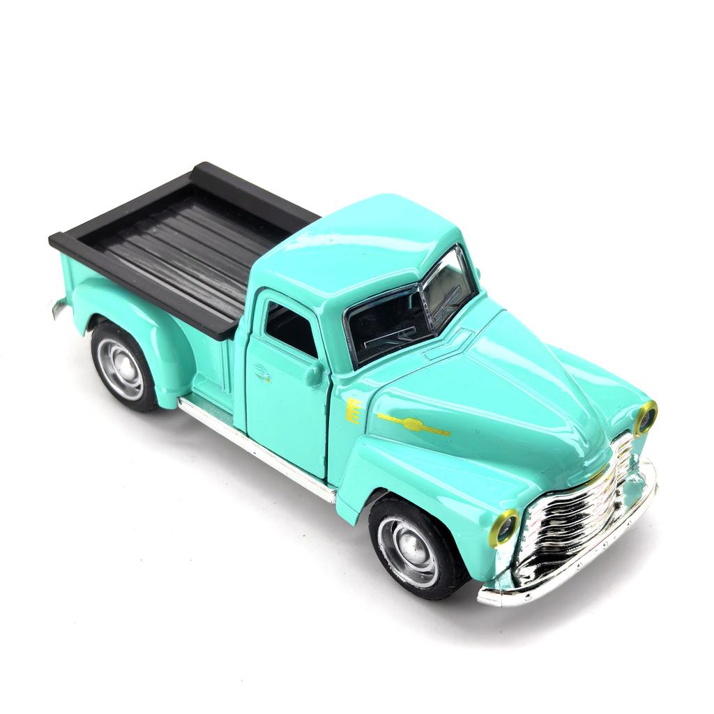 Classic Retro Pickup Alloy Car Model 1/36 Scale Vintage Vehicle Imitation Collectible Toy