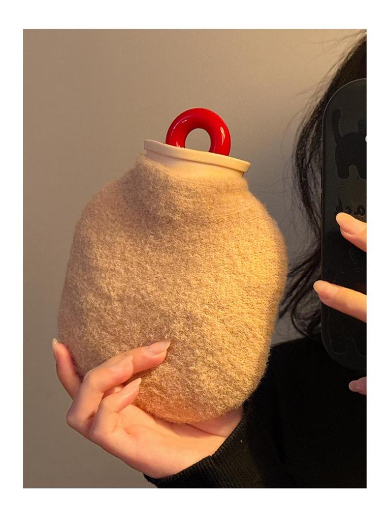 Plush Explosion-Proof Hot Water Bottle & Hand Warmer for Girls - Large & Small Sizes Available for Abdomen or Bed Use
