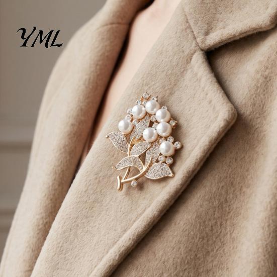 Clothing Accessories Flower Branch Brooch with Faux Pearls Rhinestones, Decorative Lapel Pin Daily Wear for Wedding Party, Dainty Jewelry Accessory