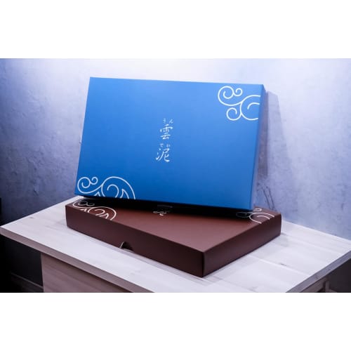 This stylishly designed incense holder can be placed horizontally, creating a soothing incense burner. It's also a safe and secure ceramic product. (H