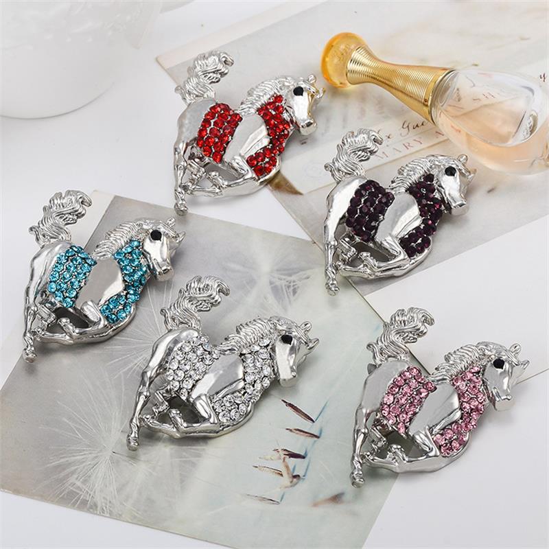 Vintage Enamel Galloping War Horse Zodiac Brooch Pins Women Men Clothing Accessories Suit Lapel Corsage Gift