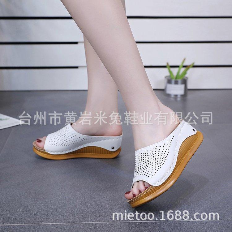 

Large size 41 hollow hole fish mouth sandals women s slope heel thick bottom middle heel outer slippers 36 белый