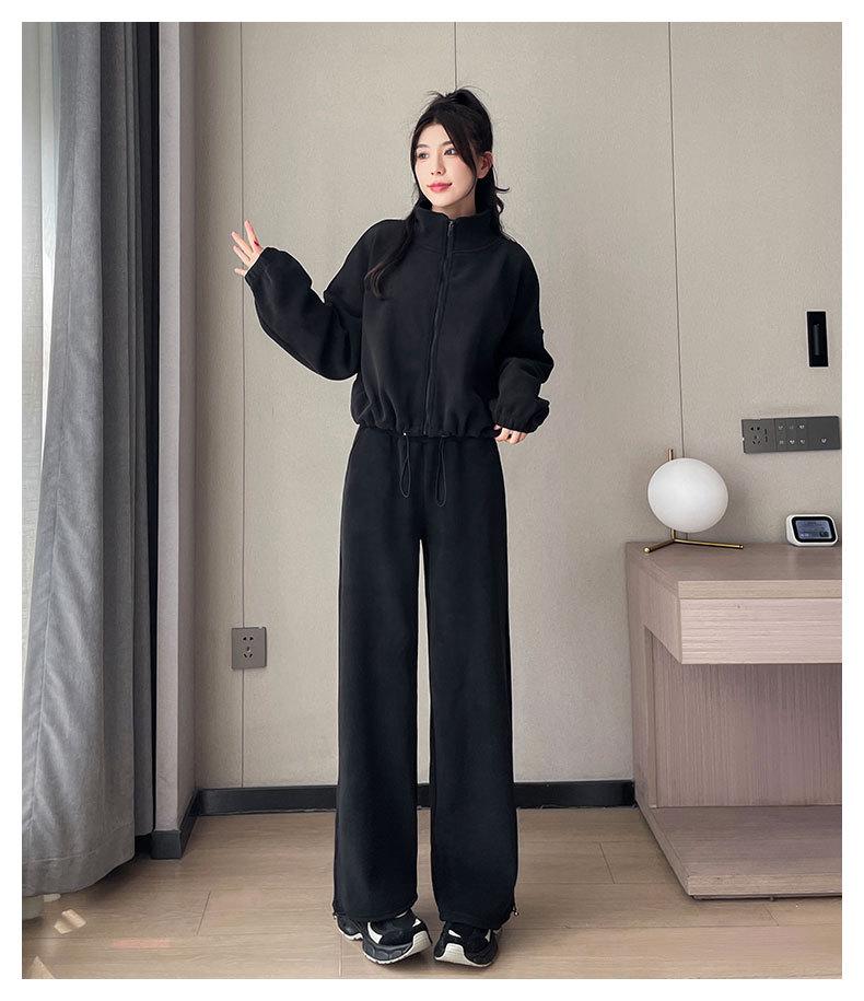 Women's 2024 Double-Sided Fleece Tracksuit: Cozy Yoga Jacket & Casual Warm Pants for Autumn/Winter Fitness.