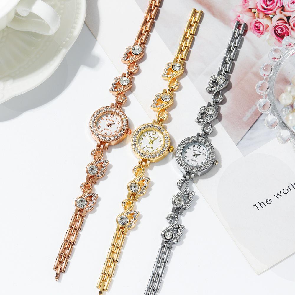Luxury Rhinestone Swan Women's Quartz Wristwatch