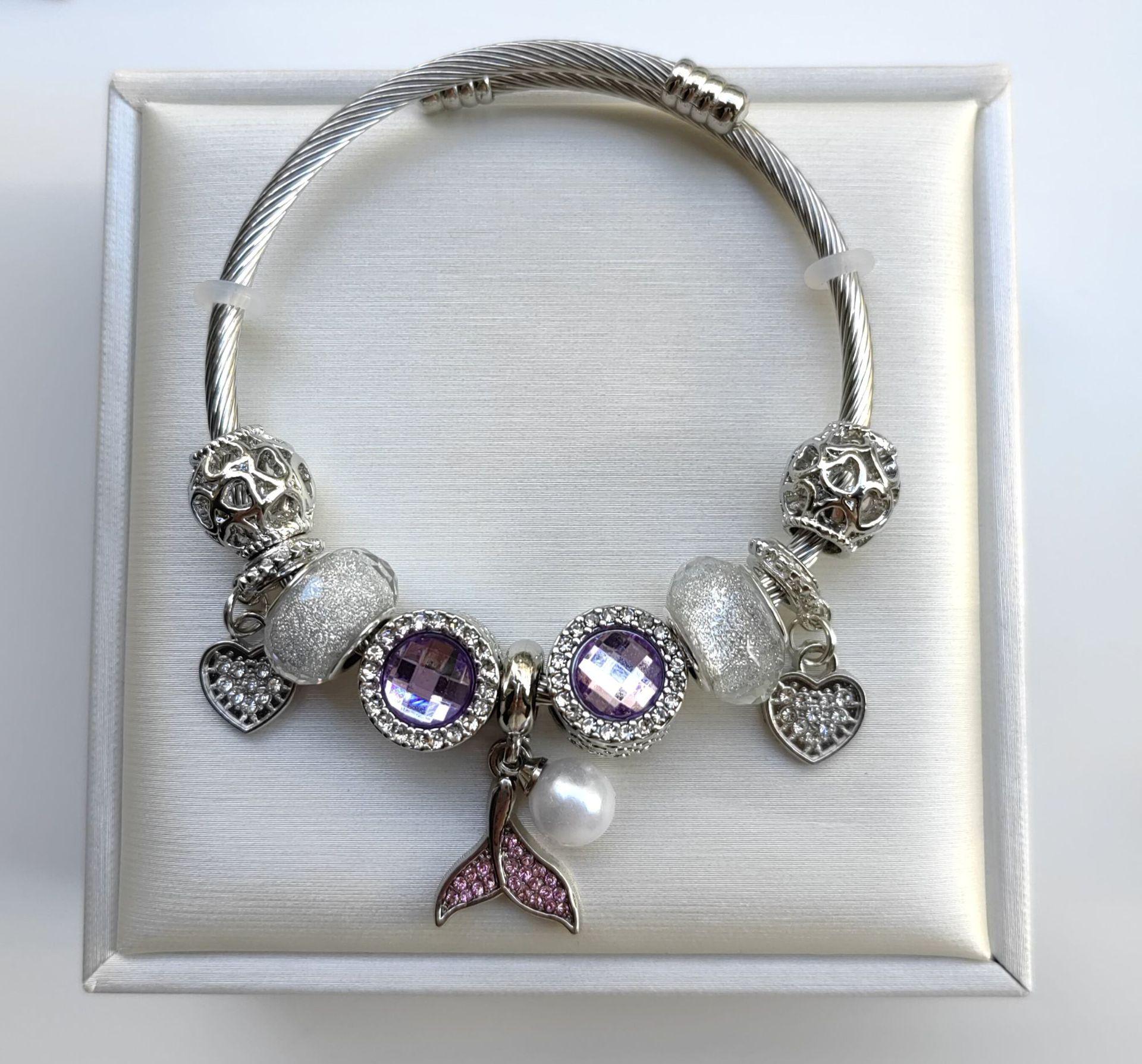 Crystal Beaded Love Heart Bracelet with Rhinestone Pendant - Adjustable Friendship Jewelry